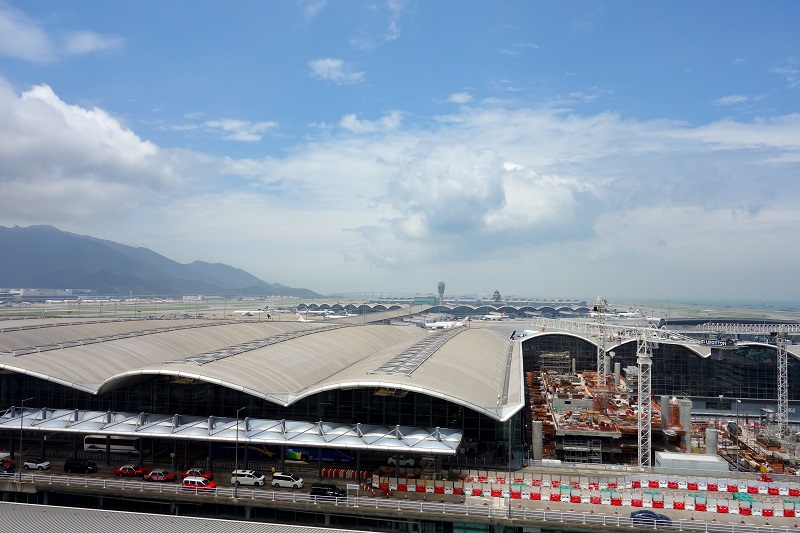 香港国際空港の展望デッキからの眺め