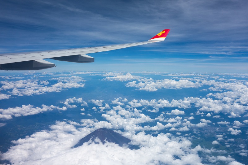 香港へのフライト中に機内から見えた富士山