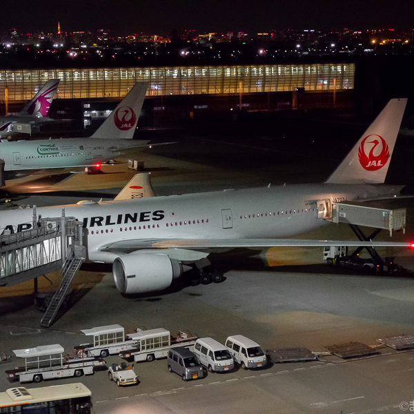 引退間近な増席仕様のJALのB777-200ERで羽田からバンコクへ