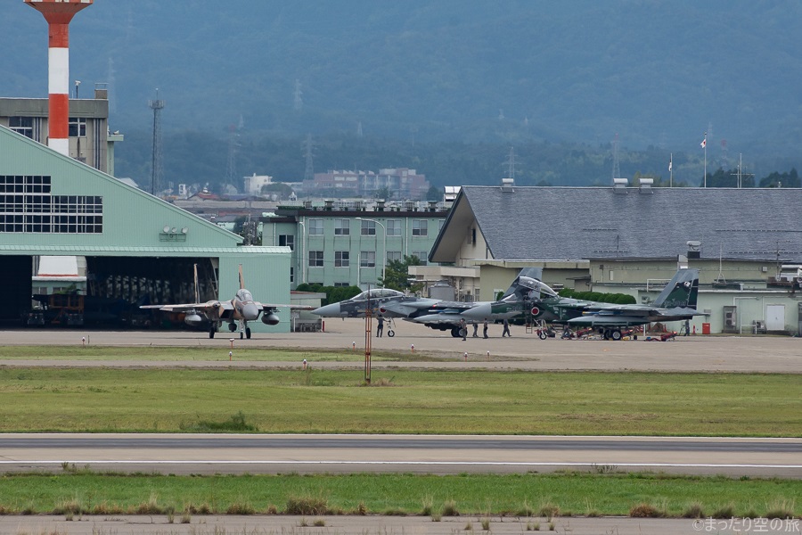 航空自衛隊小松基地に駐機中のアグレッサー舞台のF-15J