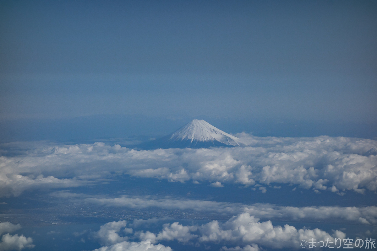 上空から見えた富士山