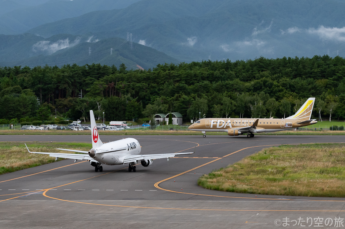 松本空港のJ-AIRとFDAのE170・E175型機