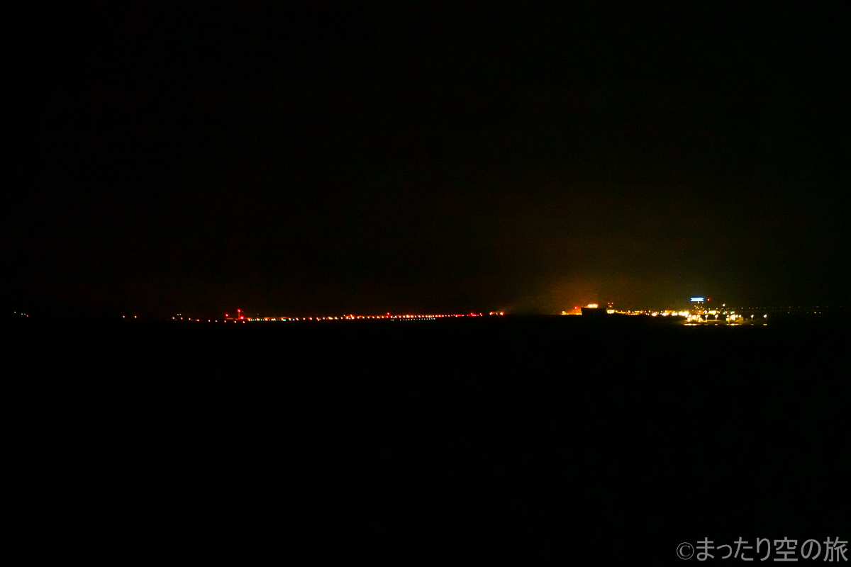 夜の北九州空港