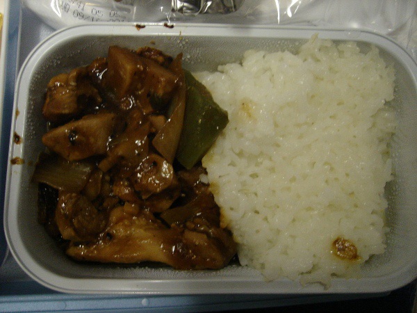 中国国際航空のパリ=北京間の機内食