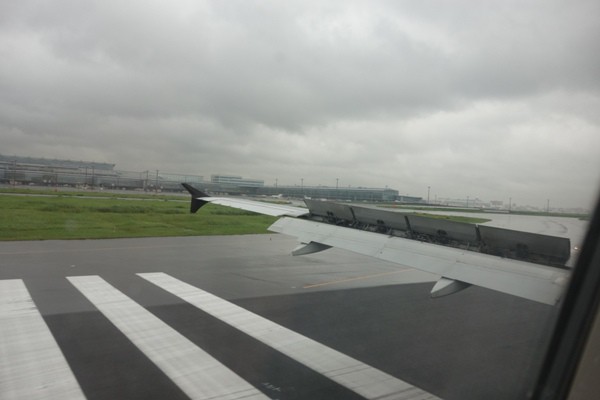 A320型機からの羽田空港着陸時の様子
